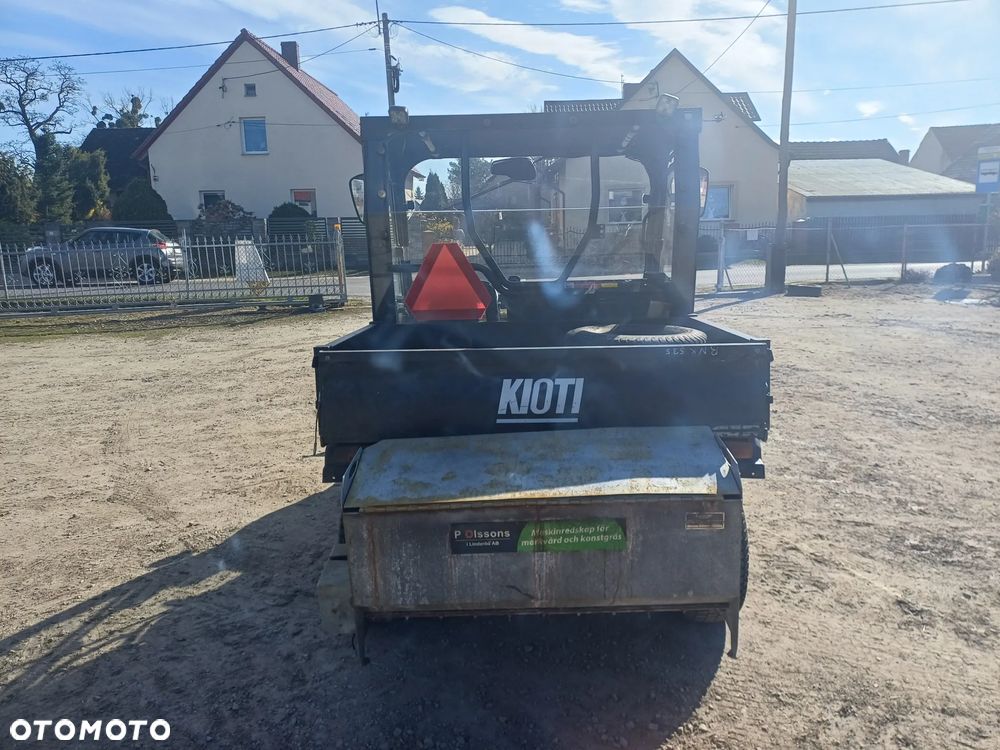 Kioti MEC2210 - 4