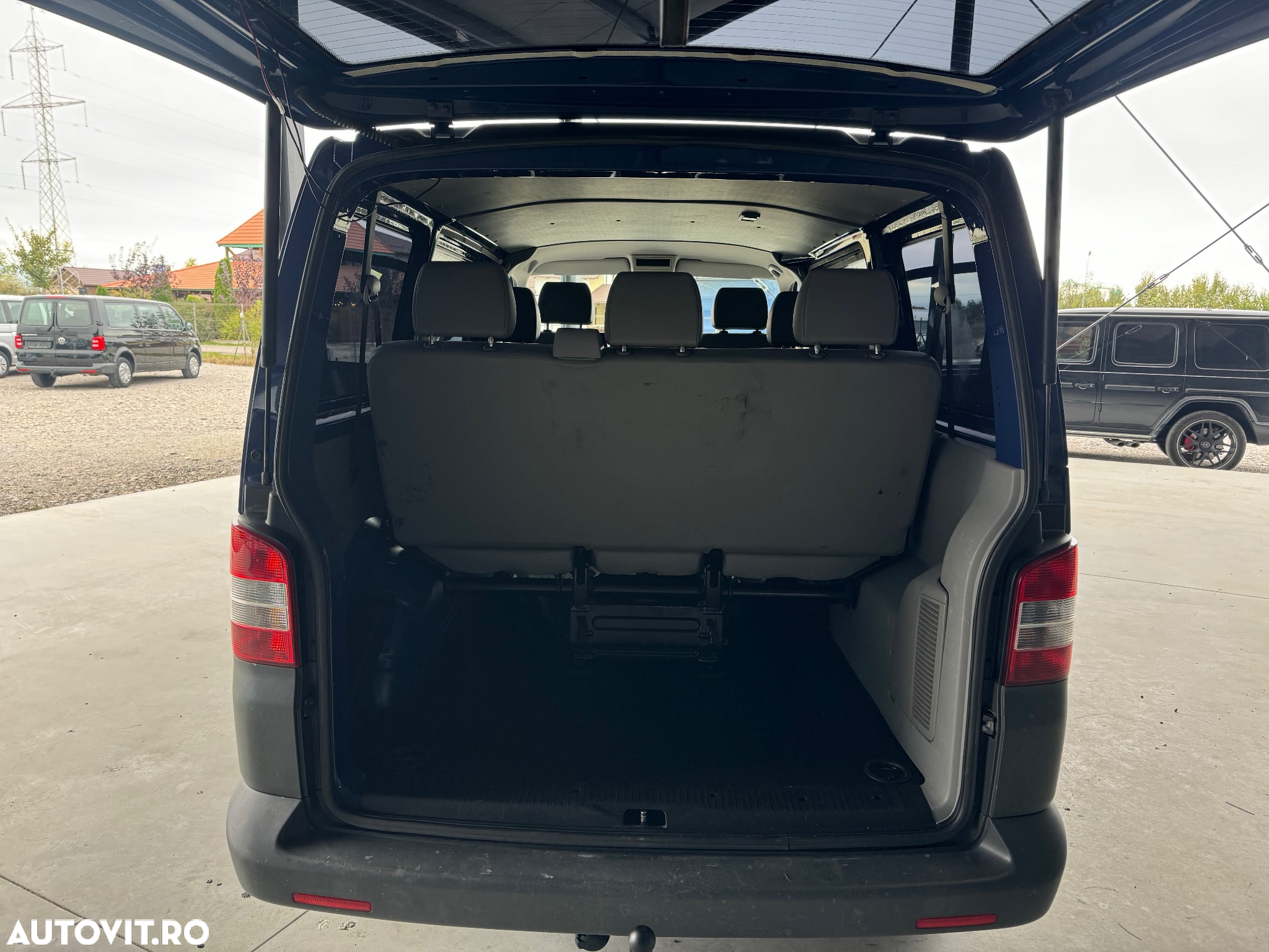 Volkswagen Transporter - 8