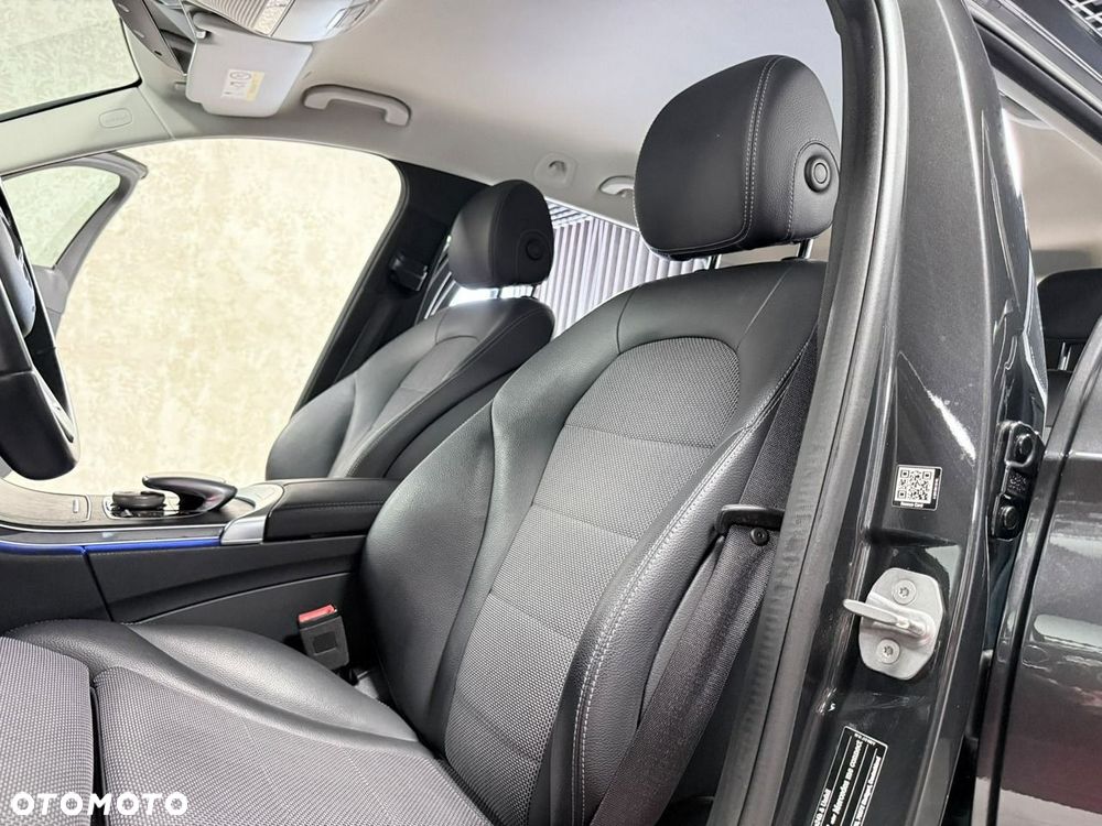Mercedes-Benz Klasa C 300 de 9G-TRONIC Exclusive - 34