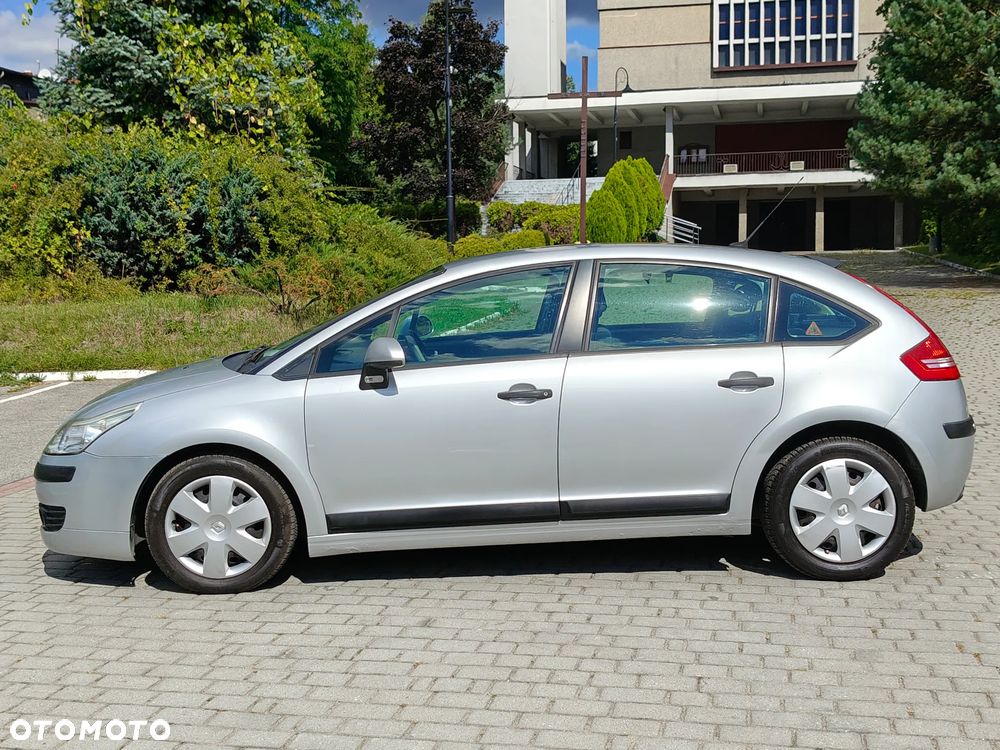 Citroën C4 1.4 16V Advance - 15