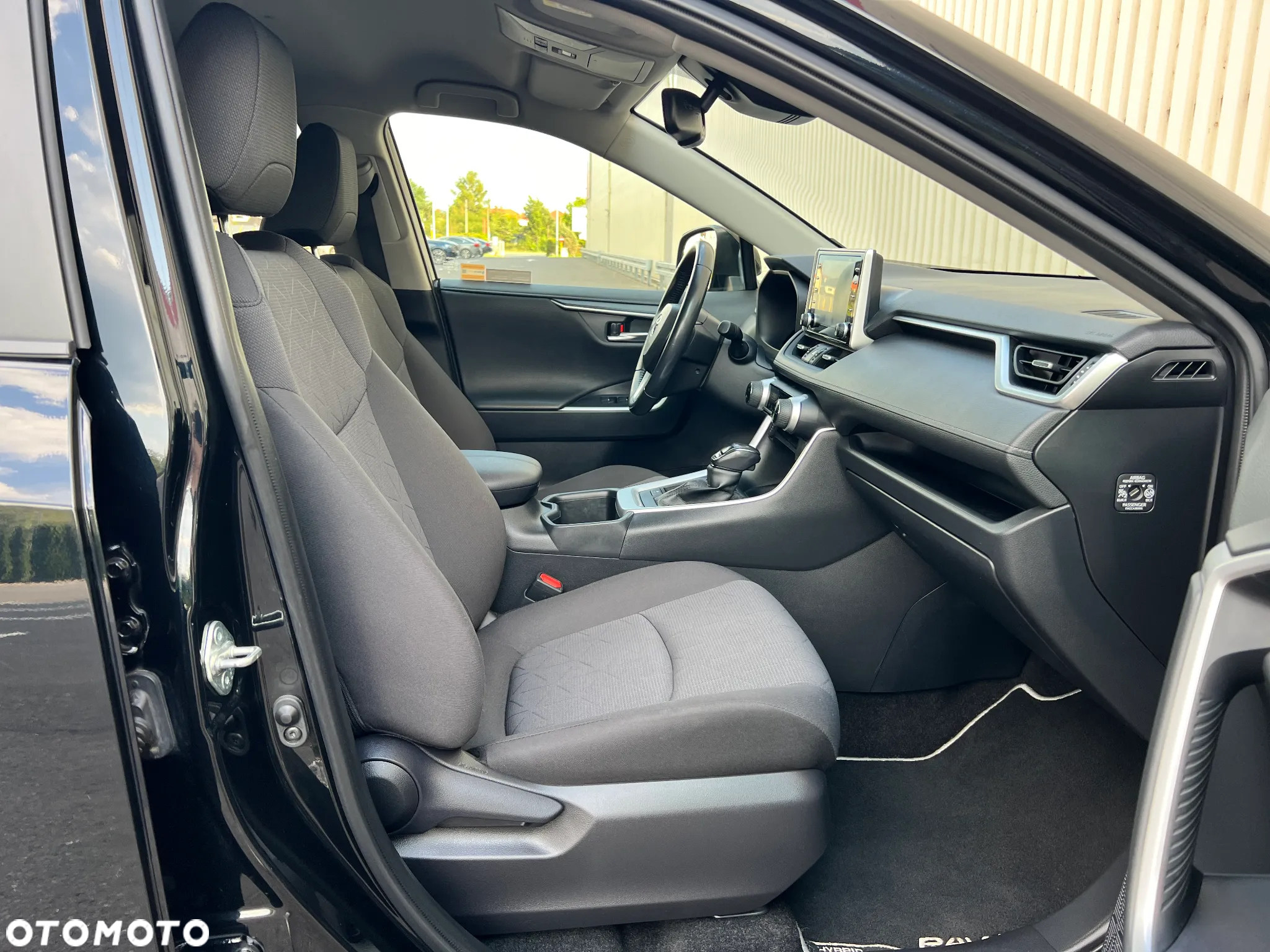 Toyota RAV4 2.5 Hybrid Comfort 4x2 - 19