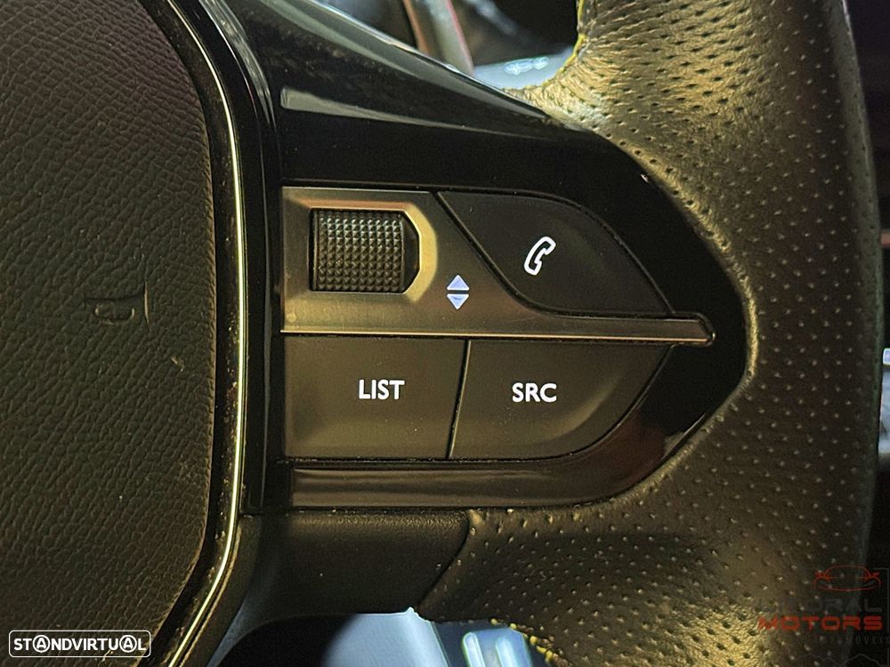 Peugeot 2008 1.2 PureTech GT Line EAT8 - 24