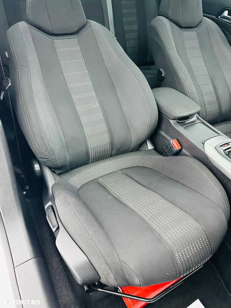 Peugeot 308 e-HDi 115 Stop & Start Allure - 23