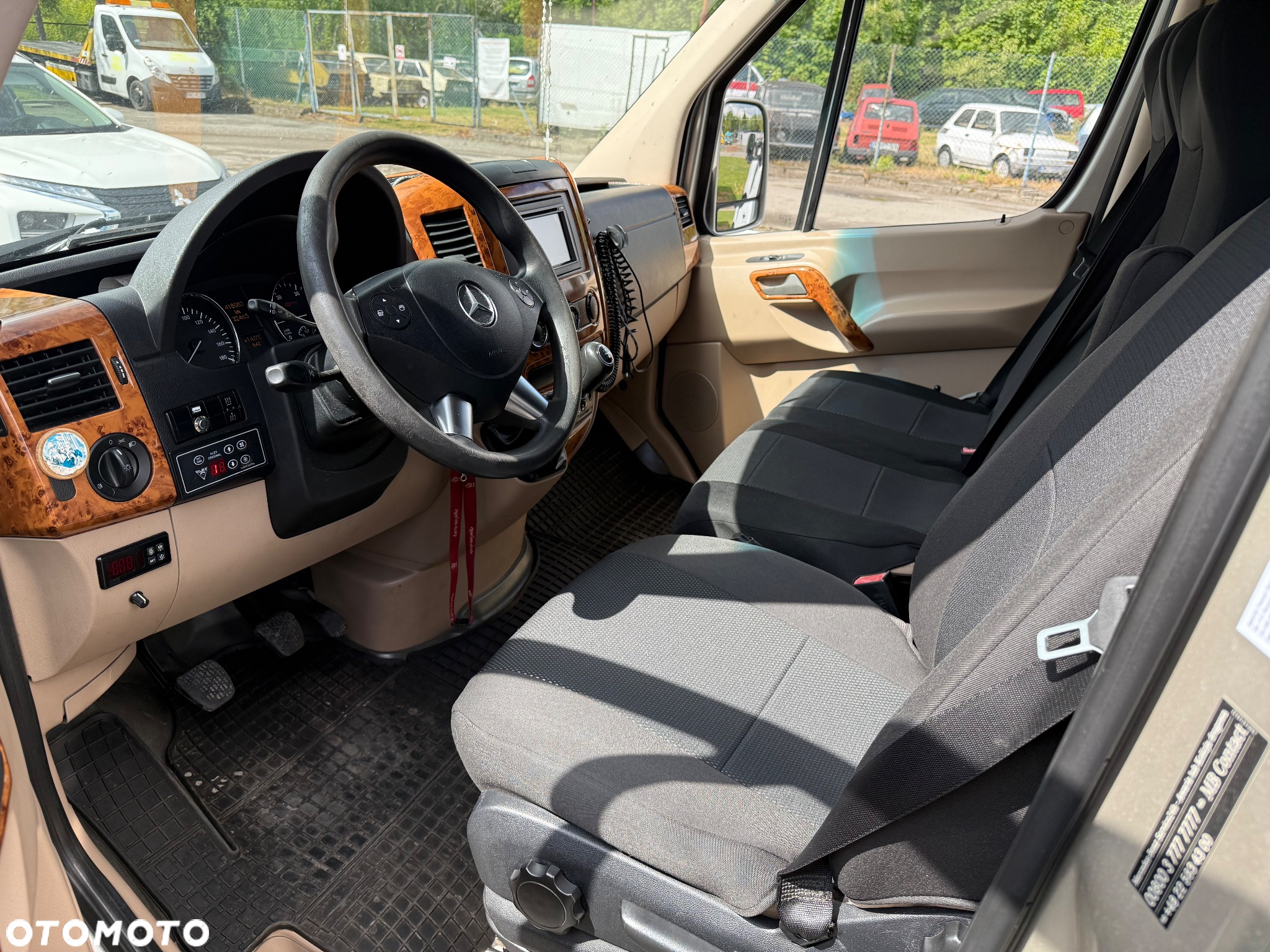 Mercedes-Benz Sprinter - 8