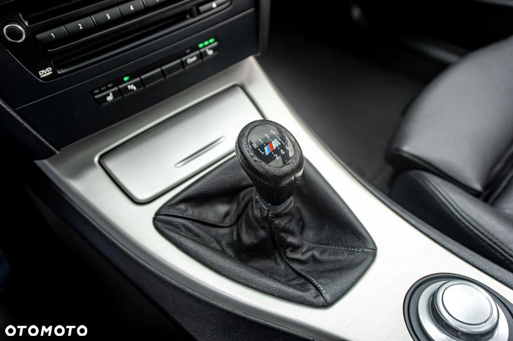 BMW Seria 3 320d DPF - 36