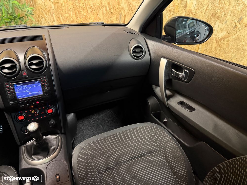 Nissan Qashqai 1.5 dCi Tekna FPD - 14