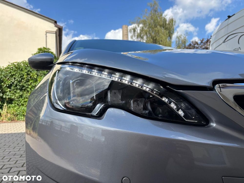Peugeot 308 - 2