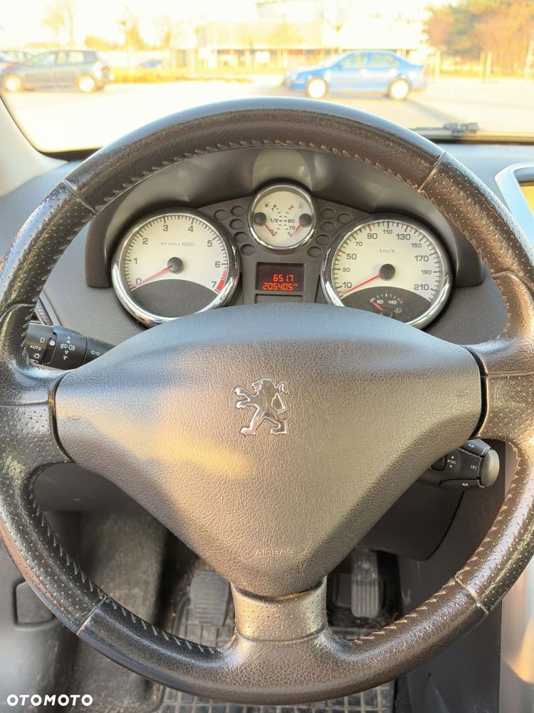 Peugeot 207 - 5