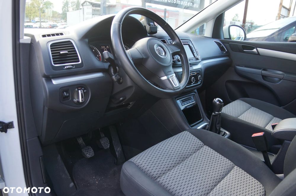 Volkswagen Sharan 2.0 TDI 4MOTION Blue Motion Life - 21