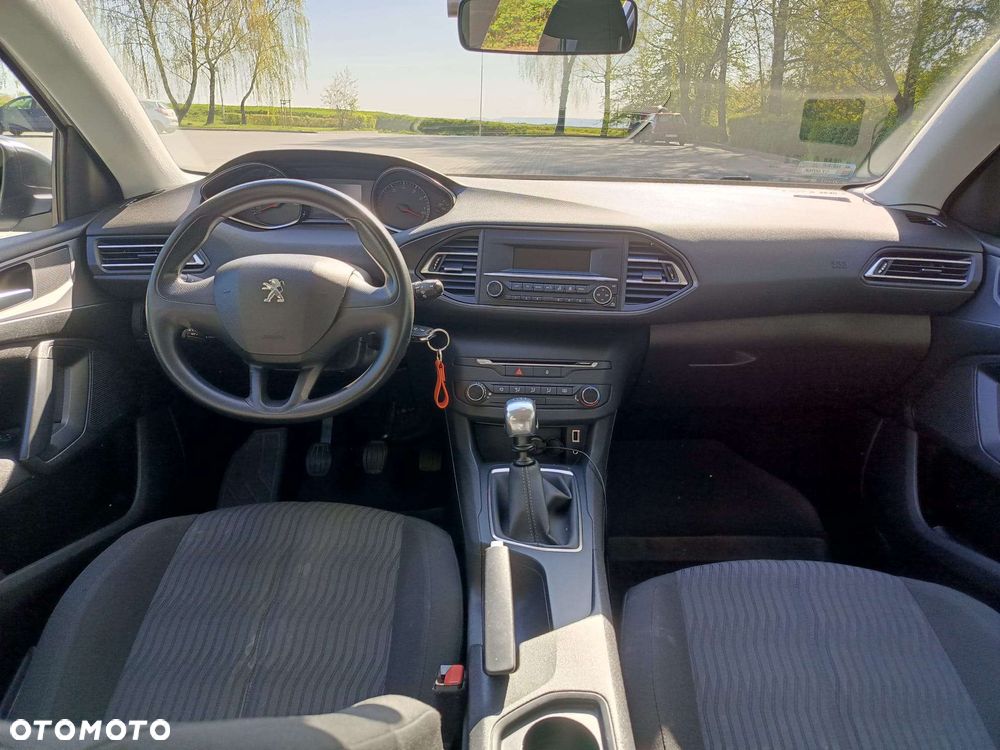 Peugeot 308 - 25