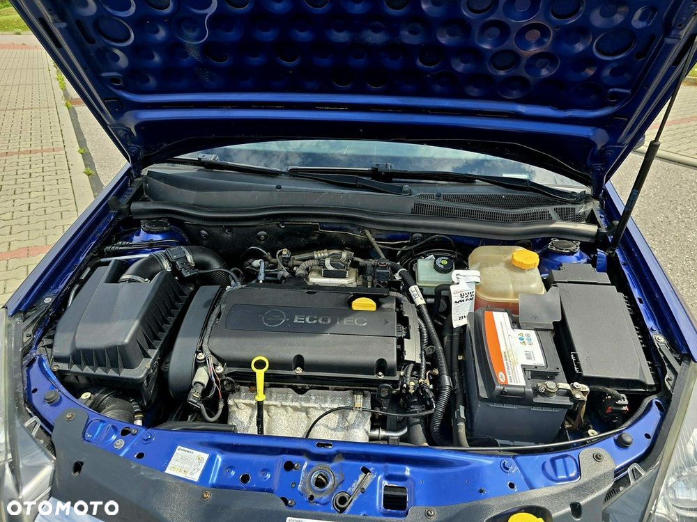 Opel Astra 1.8 Caravan Edition - 38