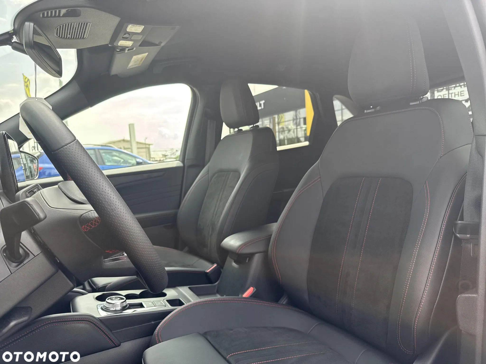 Ford Kuga 2.5 FHEV AWD ST-Line X - 9