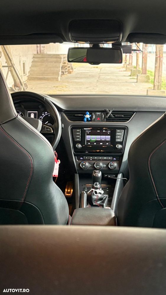 Skoda Octavia 2.0 TSI (Green tec) RS - 11