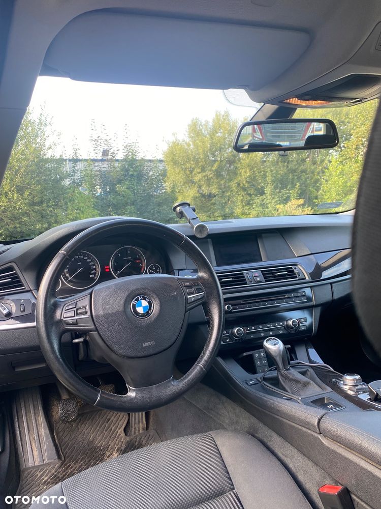 BMW Seria 5 520d Touring - 7