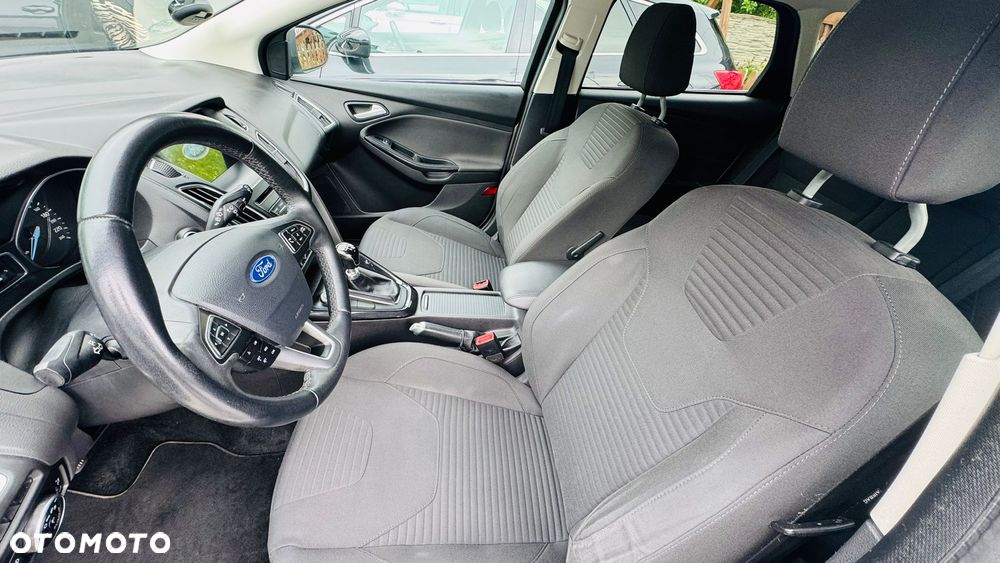 Ford Focus - 20