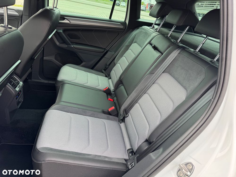 Volkswagen Tiguan 2,0 TSI OPF 4Motion DSG R-Line - 23