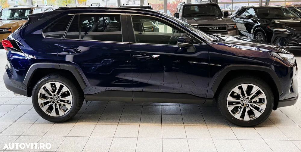 Toyota RAV4 - 7