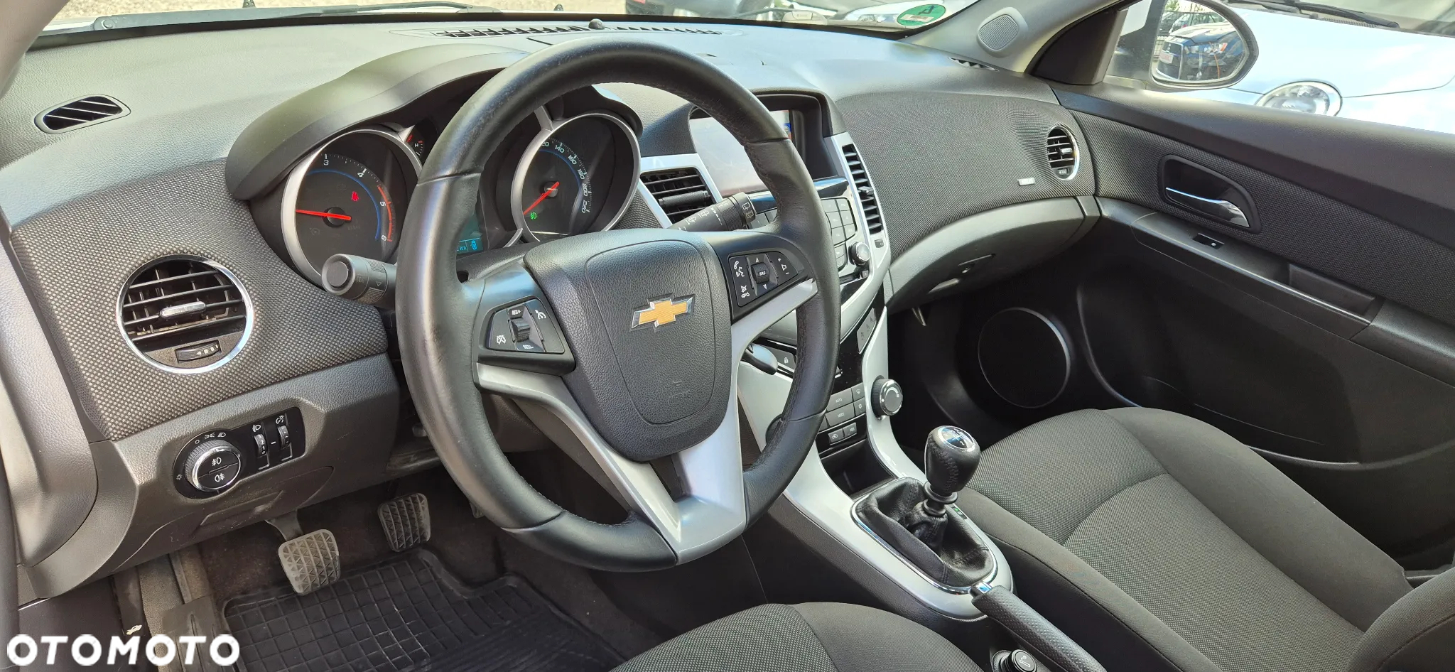 Chevrolet Cruze 1.7 D LT+ Premium - 23