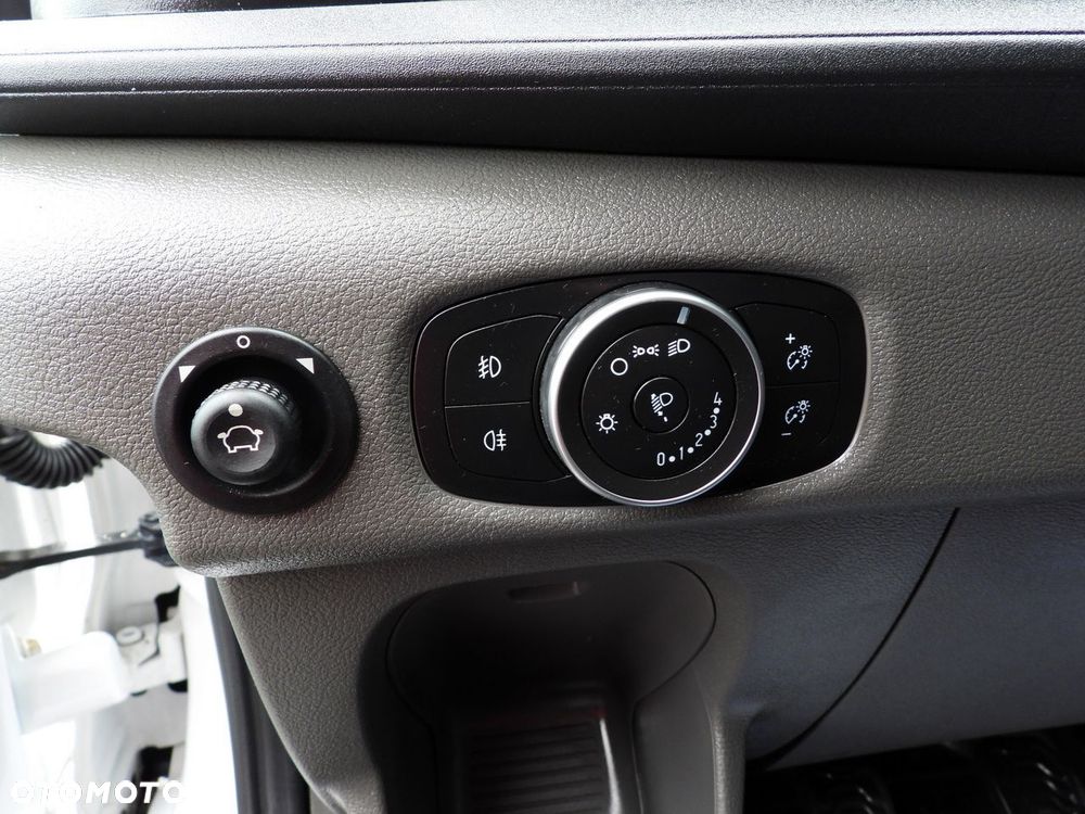 Ford TRANSIT BUS 9 MIEJSC TEMPOMAT LEDY KLIMATYZACJA  130KM - 26