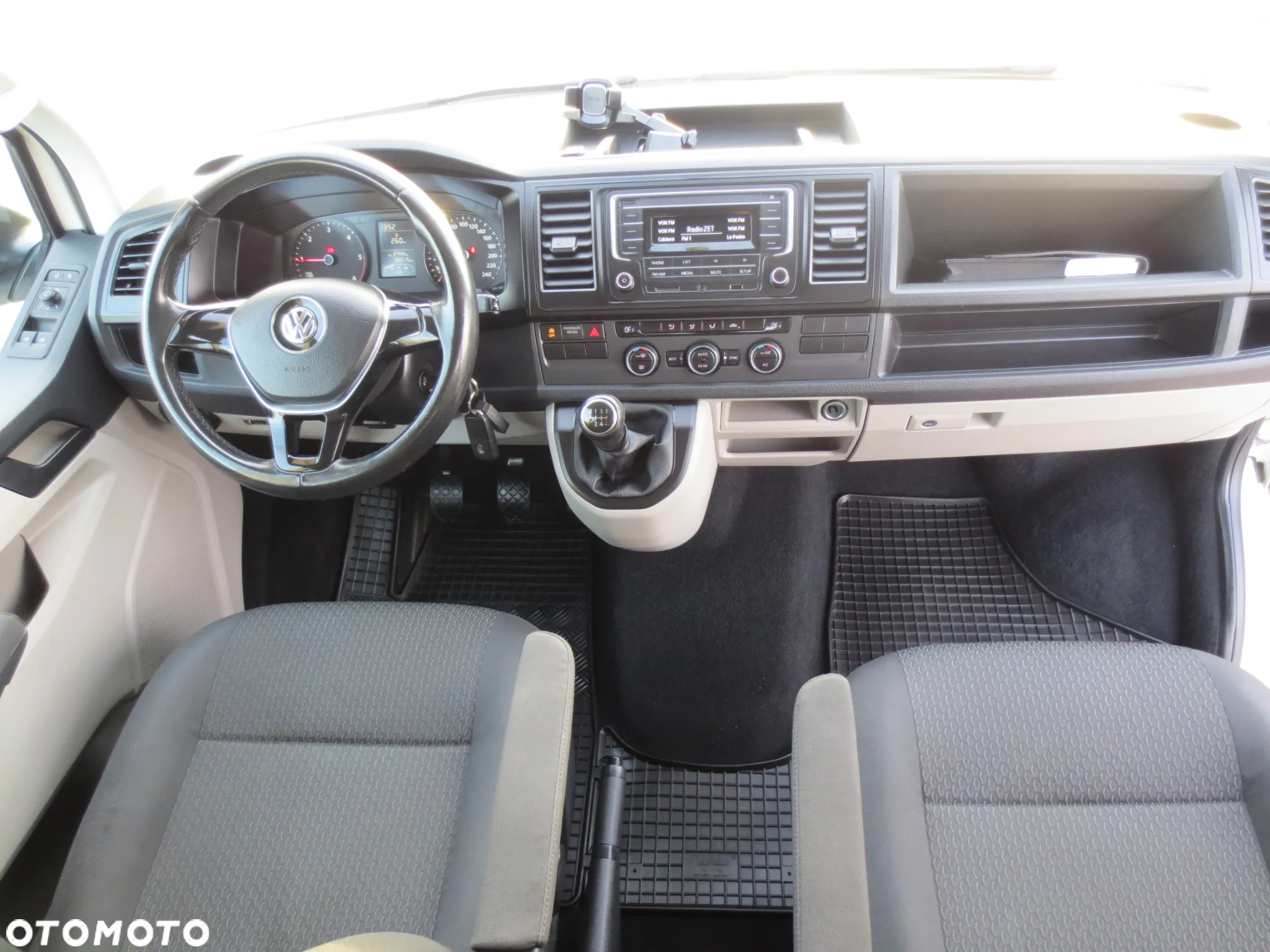 Volkswagen Caravelle 2.0 TDI L2 Trendline - 20