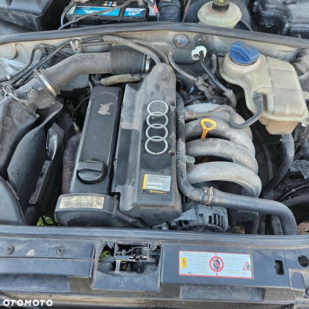 AUDI A4 B5 pojazd na części: maska, zderzak, drzwi, szyby, lusterka, chłodnica ... - 21