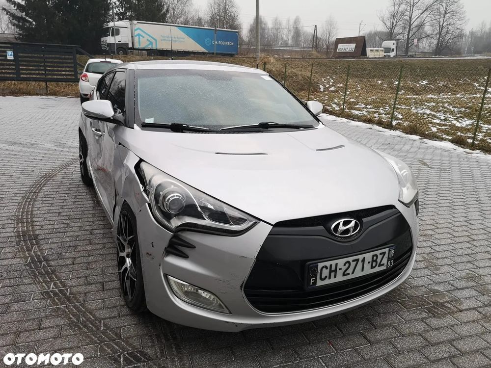 Hyundai Veloster 1.6 GDI Premium - 14