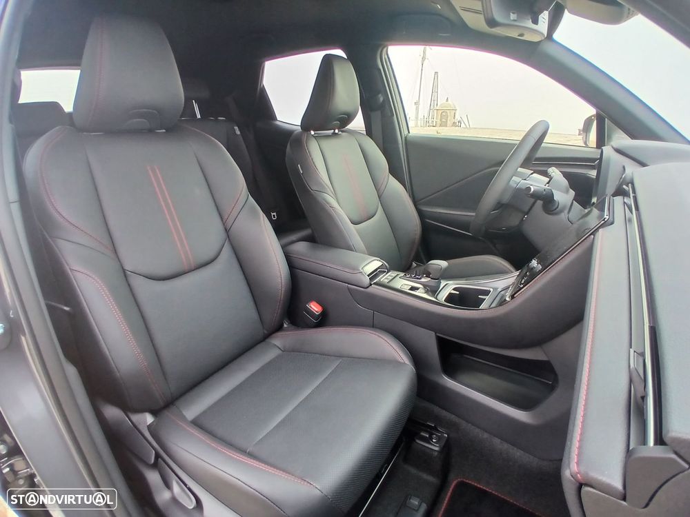 Lexus LBX Emotion - 20