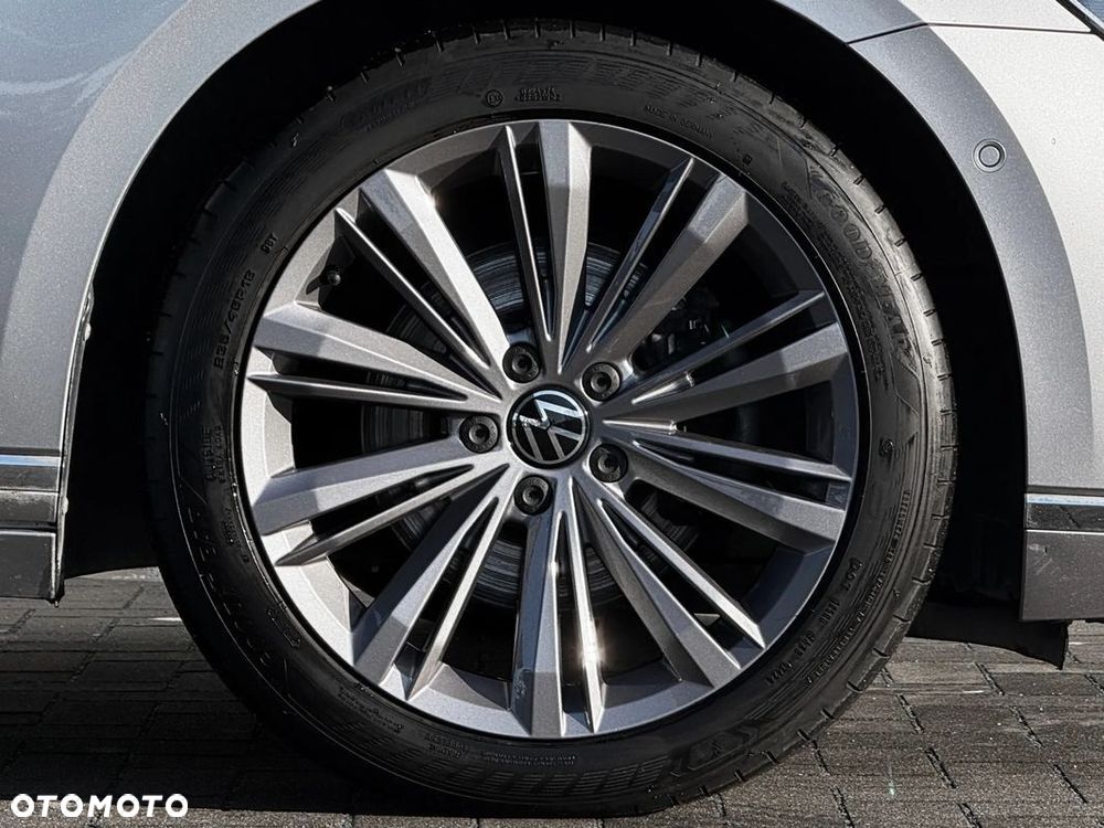 Volkswagen Passat Variant - 35