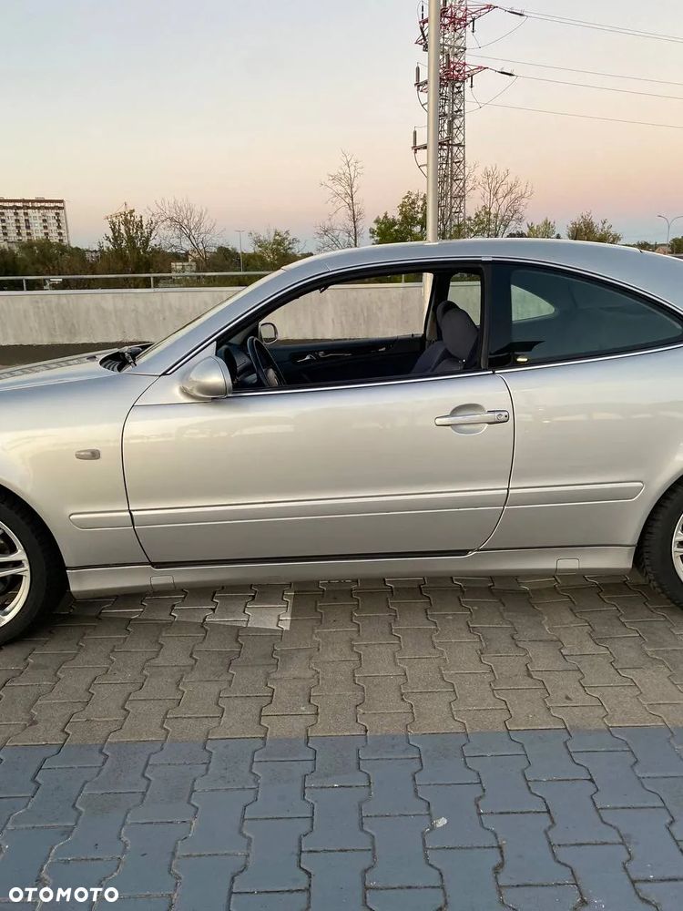 Mercedes-Benz CLK - 7