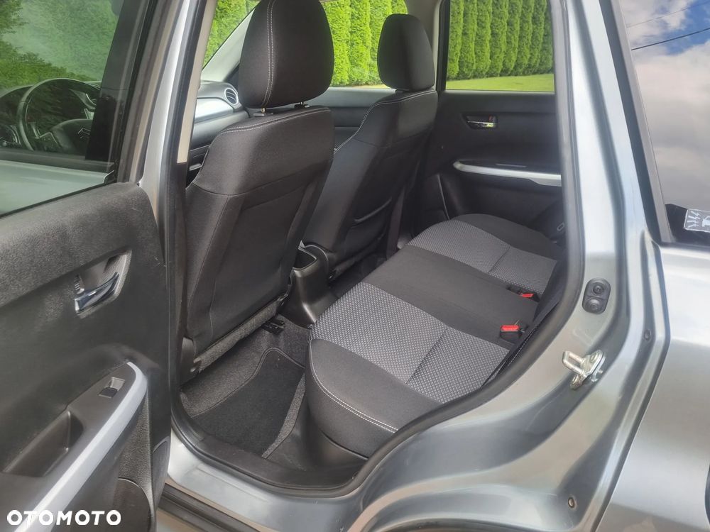 Suzuki Vitara 1.6 Comfort 2WD - 20