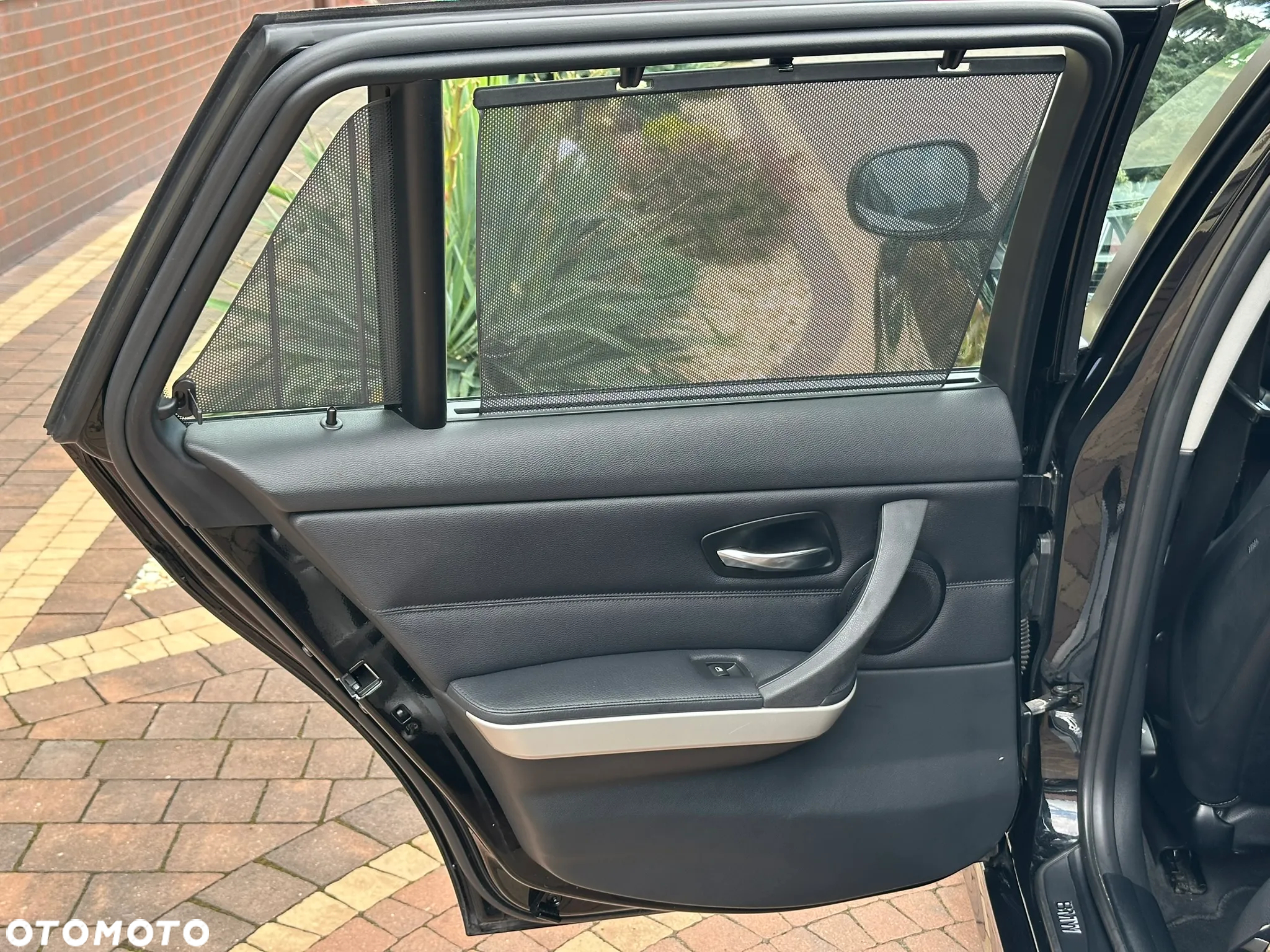 BMW Seria 3 320d DPF Touring - 22