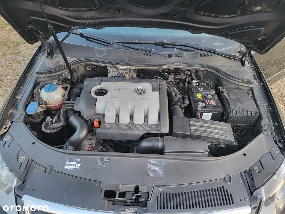 Volkswagen Passat 2.0 TDI Comfortline DSG - 12