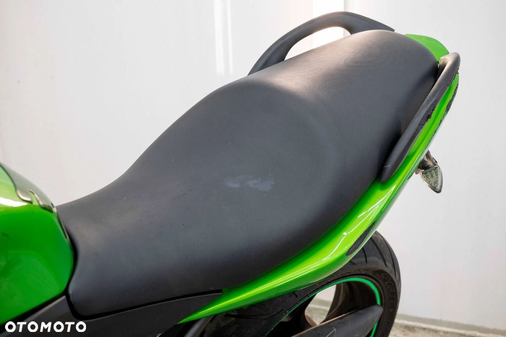 Kawasaki ER - 9