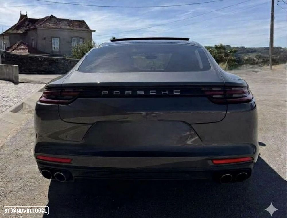 Porsche Panamera 4 S - 7