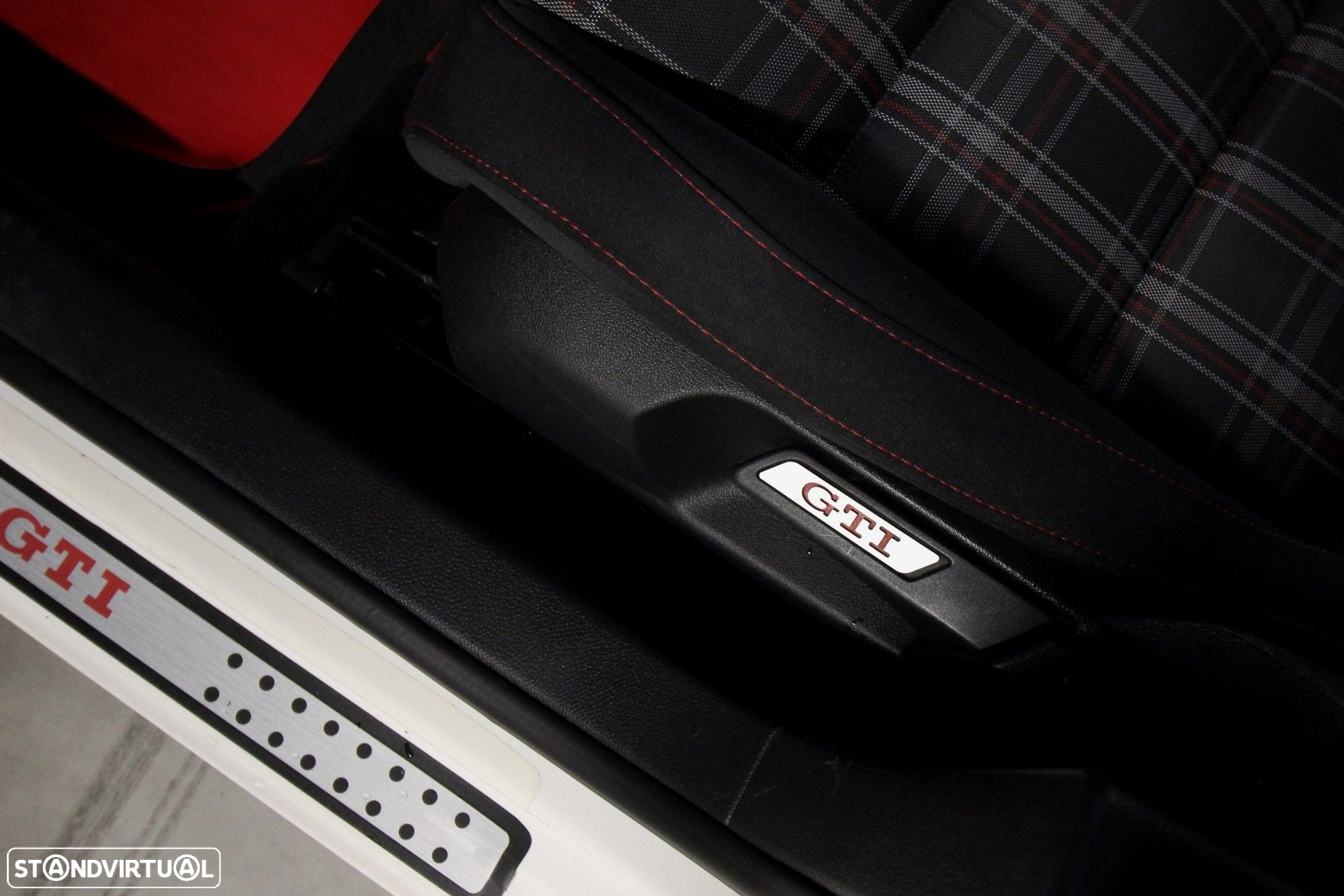VW Golf 2.0 TSi GTI - 16