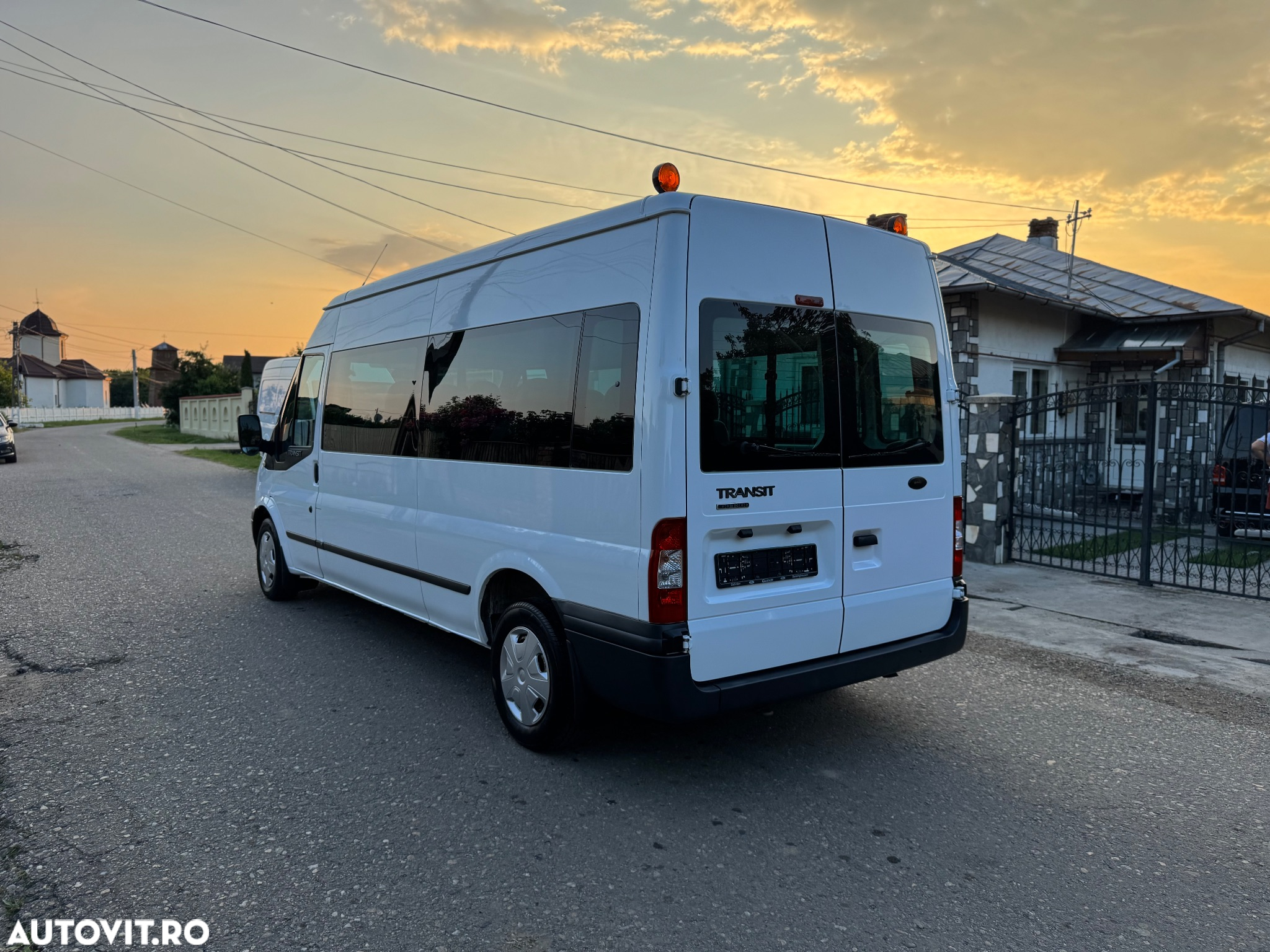 Ford Transit 300 K TDCi Pkw VA Trend - 2