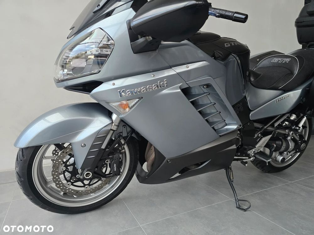 Kawasaki GTR - 22