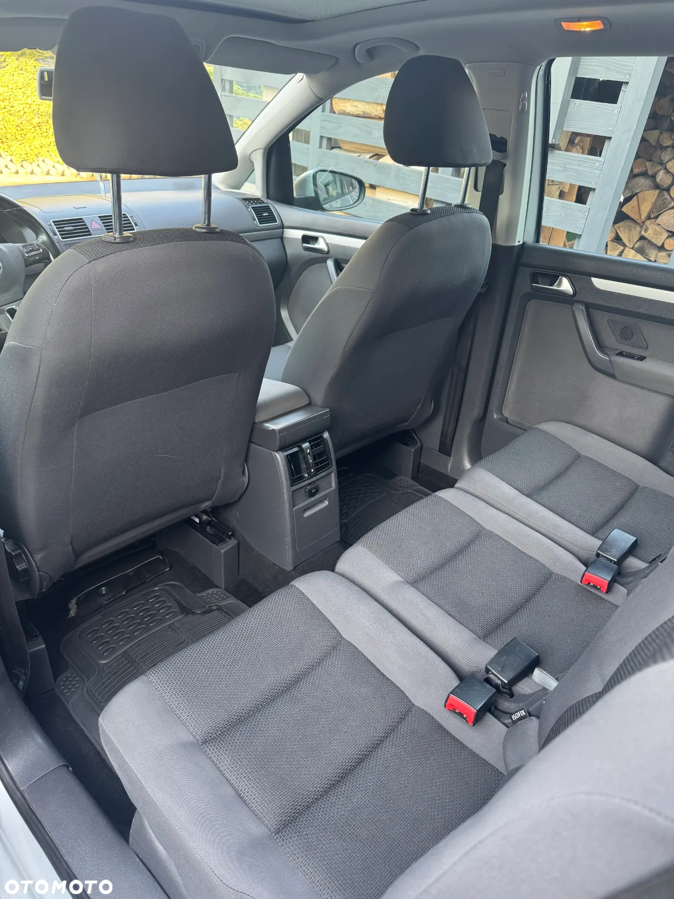 Volkswagen Touran 1.6 TDI DPF Highline - 5