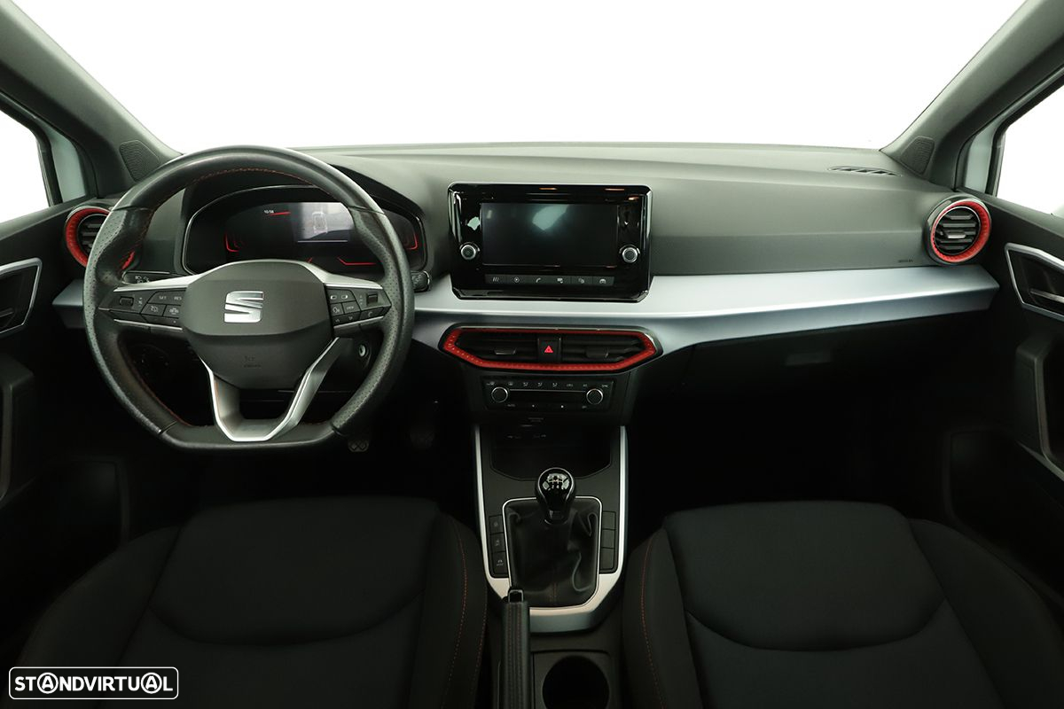 SEAT Arona 1.0 TSI FR - 8