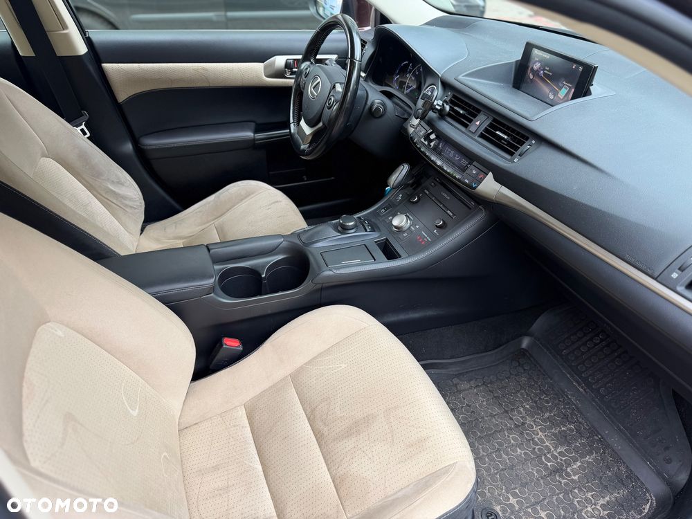 Lexus CT 200h Elegance EU6 - 11
