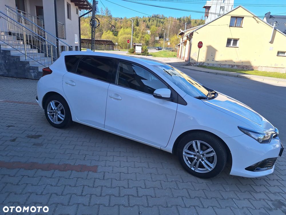 Toyota Auris 1.2 Turbo Design Edition - 23