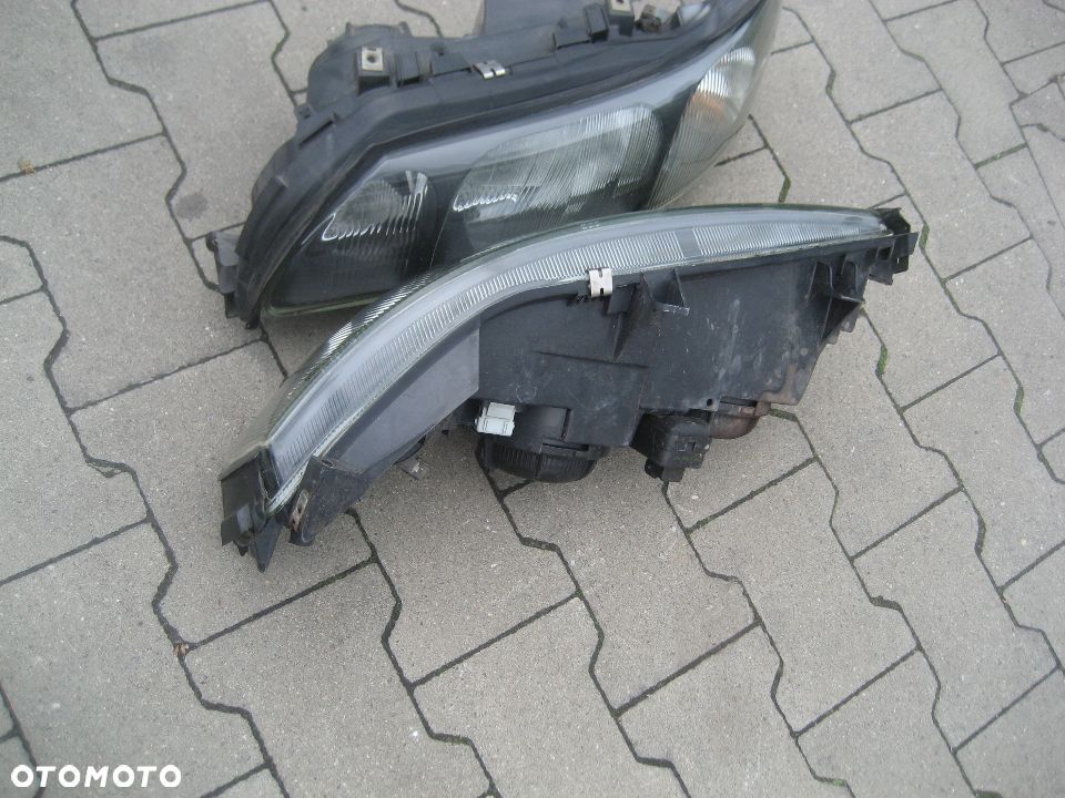 volvo s60 00-04r lampy przód prawa lewa oryginalne 8693577 8693578 europa - 9