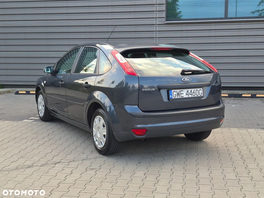 Ford Focus 1.6 16V Fun - 3