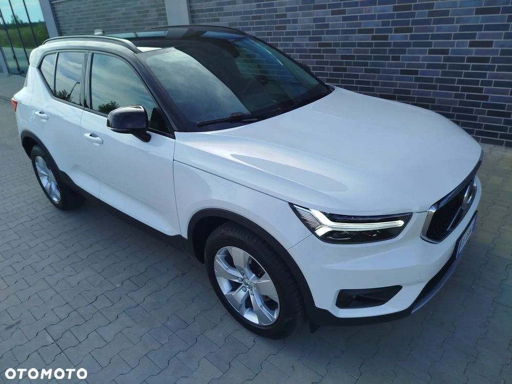 Volvo XC 40 T2 Plus Dark - 4