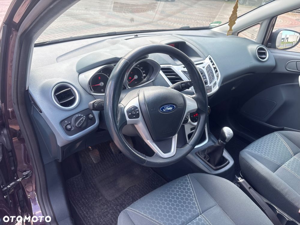 Ford Fiesta 1.25 Titanium - 22