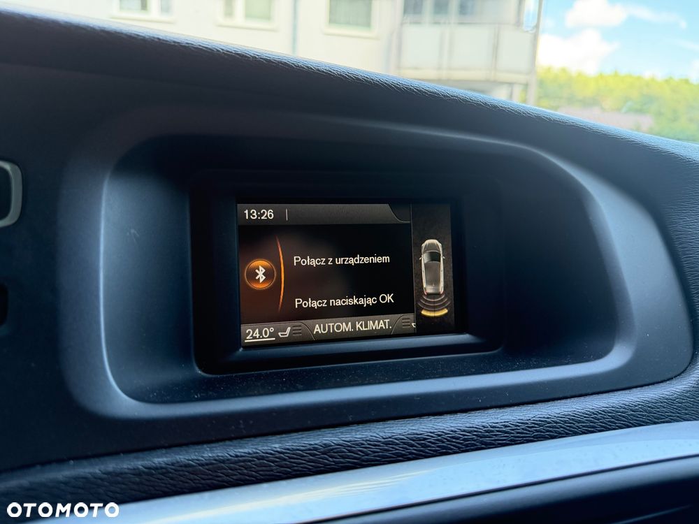 Volvo V40 D2 R-Design Momentum - 9