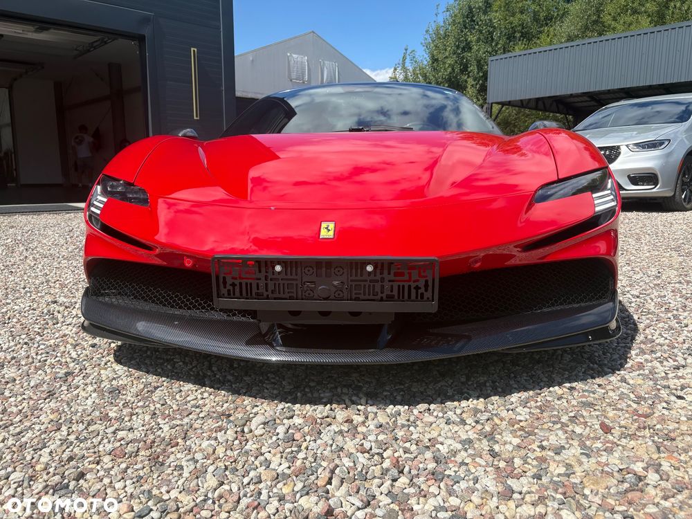 Ferrari SF90 Stradale - 10