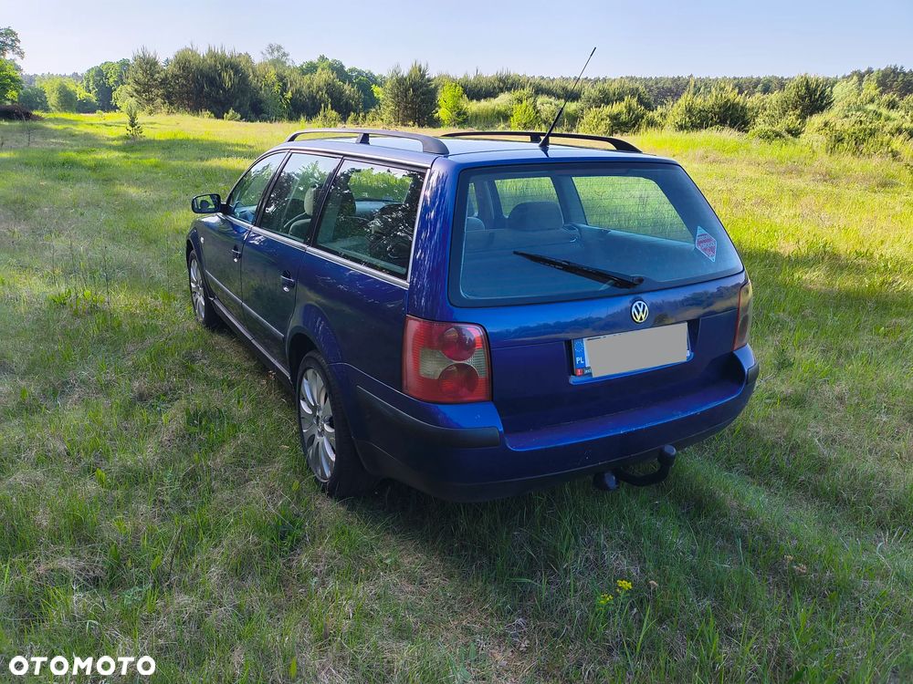 Volkswagen Passat 1.9 TDI 4Motion Comfortline - 3