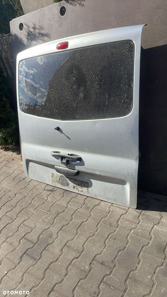 Klapa bagażnika Renault Trafic II Vivaro - 1