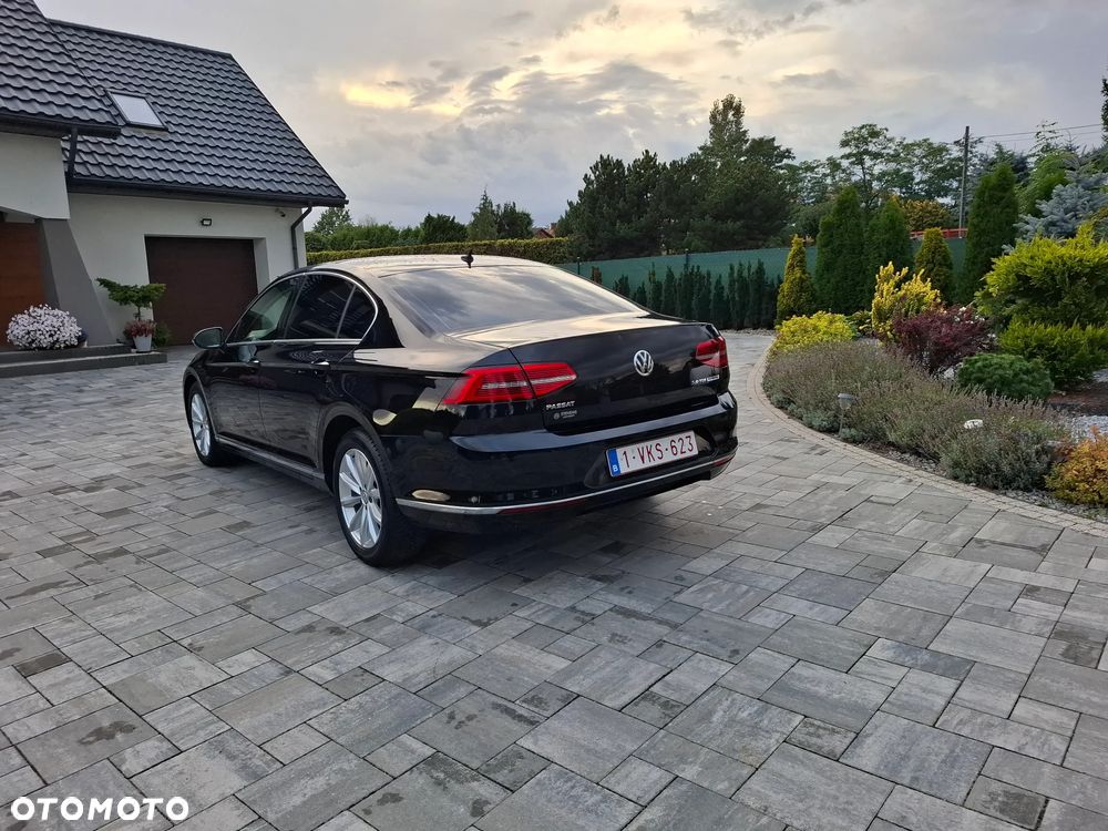 Volkswagen Passat 2.0 TDI (BlueMotion Technology) Highline - 10